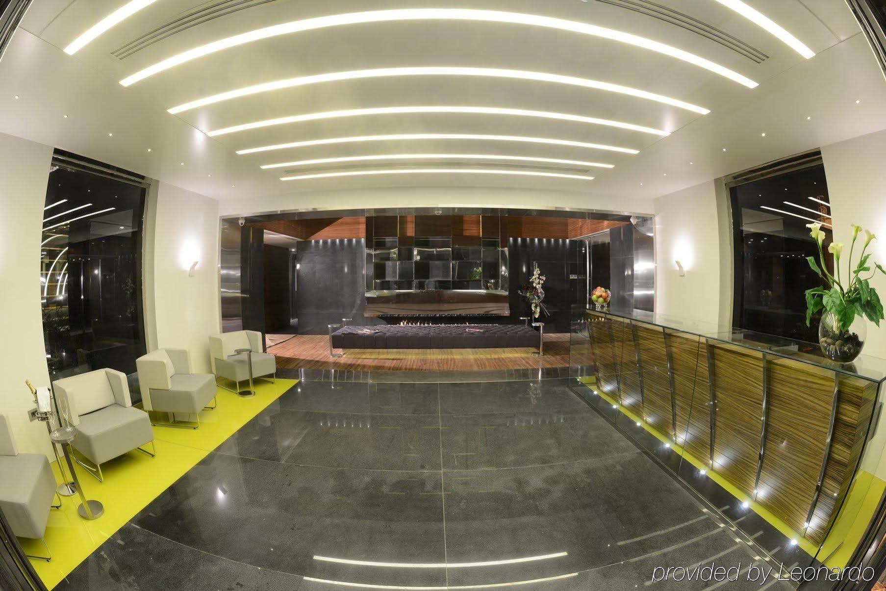 Warwick Stone 55 Hotel Beirut Exterior foto