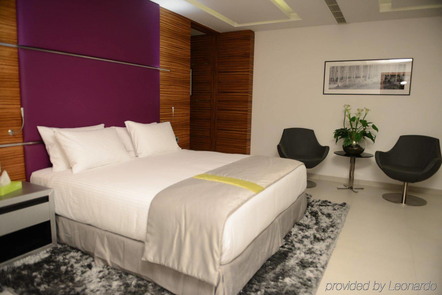 Warwick Stone 55 Hotel Beirut Exterior foto