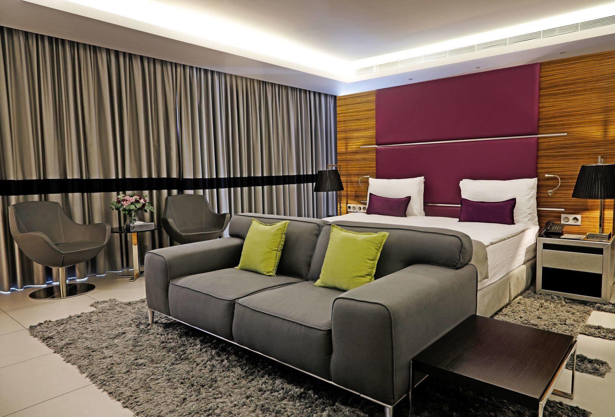 Warwick Stone 55 Hotel Beirut Exterior foto